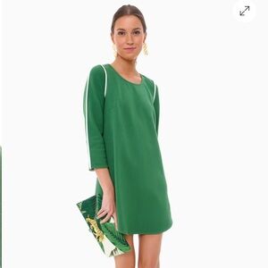 Tuckernuck Green Seamed Shift Dress White Piping Trim 3/4 Sleeve Size M